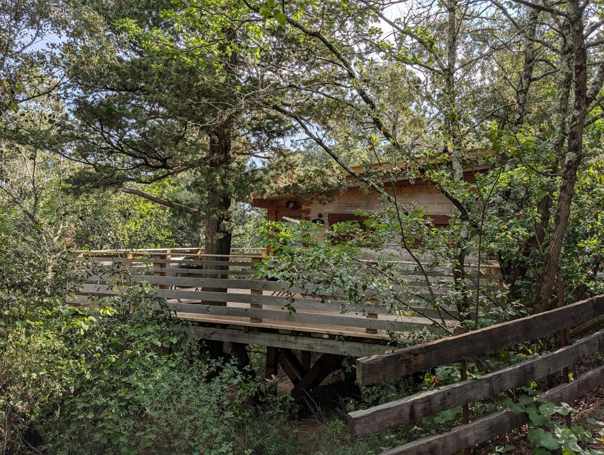 Les Cabanes Dans Les Bois Logis Hotel Villedubert ภายนอก รูปภาพ